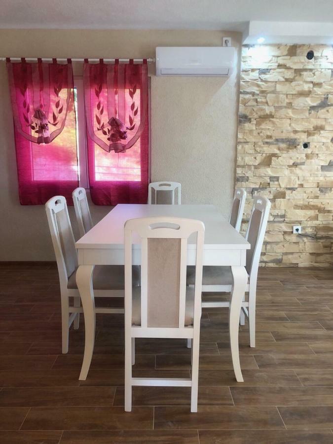 בודווה Villa Albatros מראה חיצוני תמונה